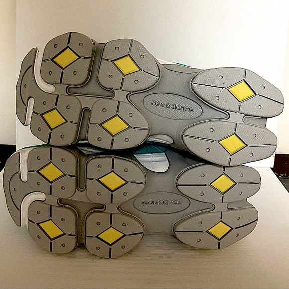 NEW BALANCE 9060 CYAN BURST - Picture 7 of 14